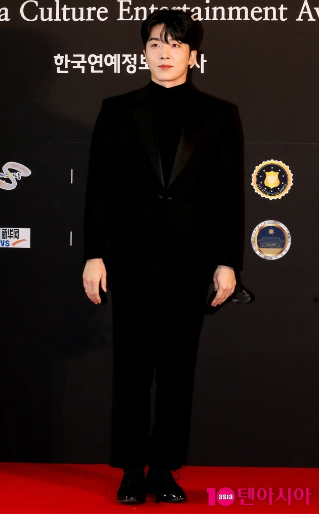 [TEN 포토] 적재 '잔잔하게'