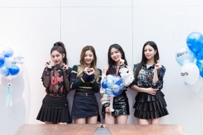 ITZY, 크리스마스 앞두고 해외 환아 소원 이뤄주는 산타로 변신