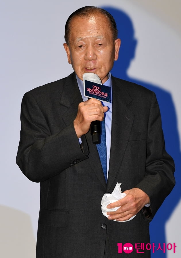 [TEN 포토] 김동호 강릉국제영화제 이사장 '여성영화인축제의 발전을 기원합니다'