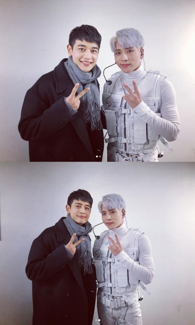 샤이니 민호(왼쪽)와 故 종현/ 사진=인스타그램 캡처