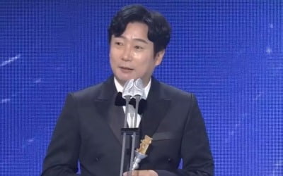 'SBS 연예대상' 베스트 커플 이수근 "배성재와 좋은 감정, ♥박지연 많이 놀랄 듯"
