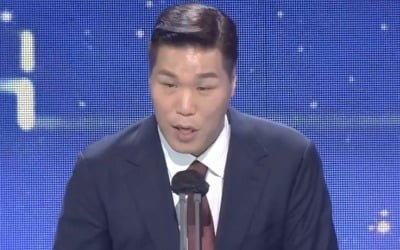 '2021 SBS 연예대상' 눈물 참은 서장훈 "어머니 꼭 쾌차하시길"