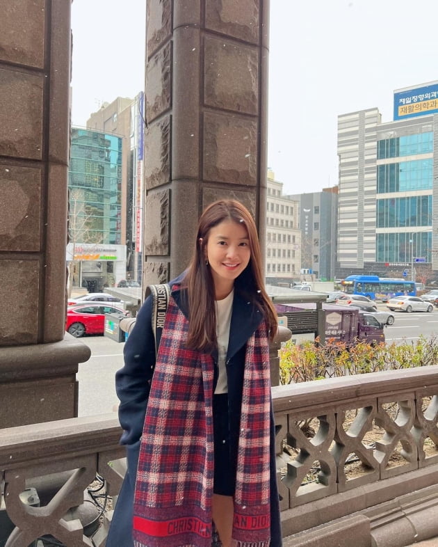 '외식사업가♥' 이시영, 첫눈 오는 날 명품 D사룩 입었다가 "엉덩이 깨질 뻔" [TEN★]