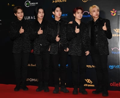 [TEN 포토] MCND '귀공자 표정으로'