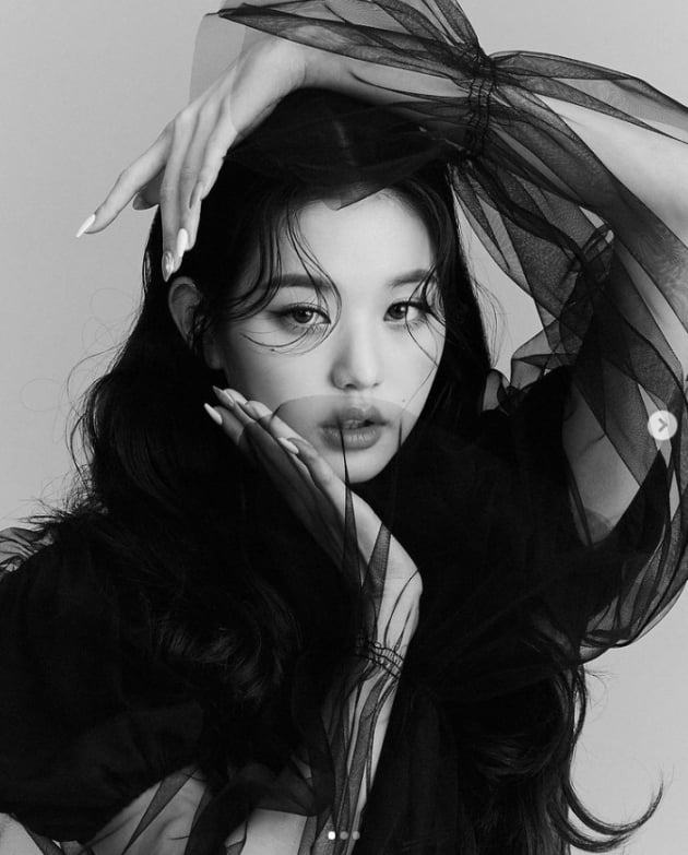 아이브 장원영, 만찢녀의 B 컷...이쁘단 말로 부족해[TEN★]