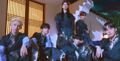 원어스 '월하미인', 美 빌보드 선정 '2021 베스트 K팝 노래'