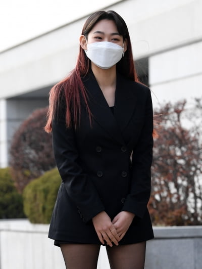 [TEN 포토] 강미나 '애교 눈웃음'