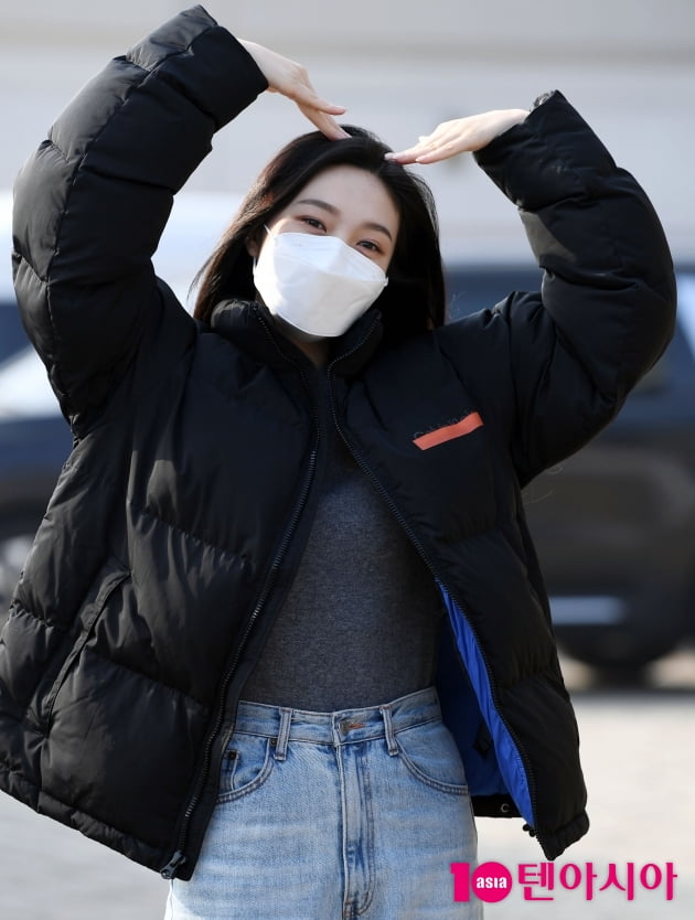 [TEN 포토] 레드벨벳 조이 '크러쉬에게 보내는 하트''