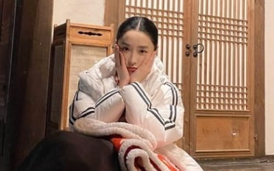정유미, 추위에도 끄덕 없는 단아한 미모...♥강타가 반할 만[TEN★]