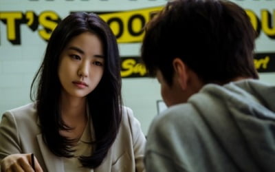'공작도시' 이이담, 미스터리한 행보…진짜 의도는?