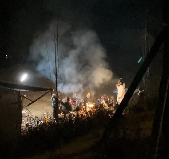 지난 21일 한 캠핑 관련 커뮤니티에 올라온 게시물/ 사진= 온라인 캡처