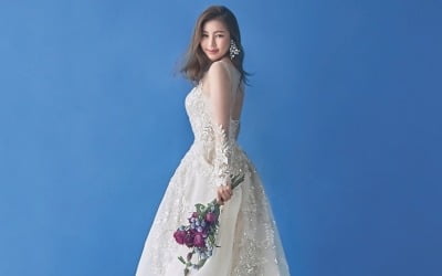 송가인, 순백의 신부됐다…'웨딩드레스' 자태 공개