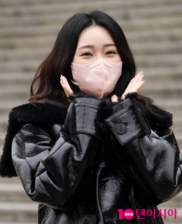 [TEN 포토] 홍지윤 '분홍 꽃 한송이'