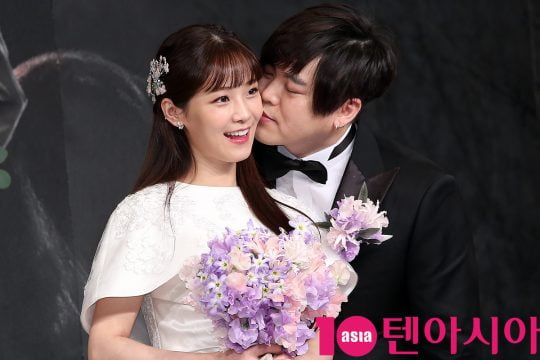 X-mas 신부 초아, 속도위반 결혼 NO…'유부녀 셋' 크레용팝의 다른 점핑[TEN피플]