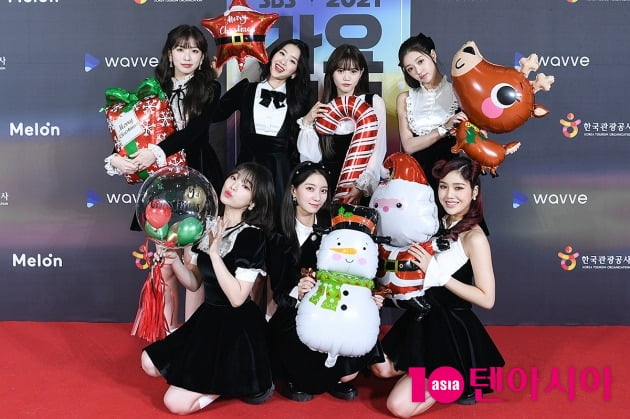 [TEN 포토] 오마이걸 '오늘도 빛이나'