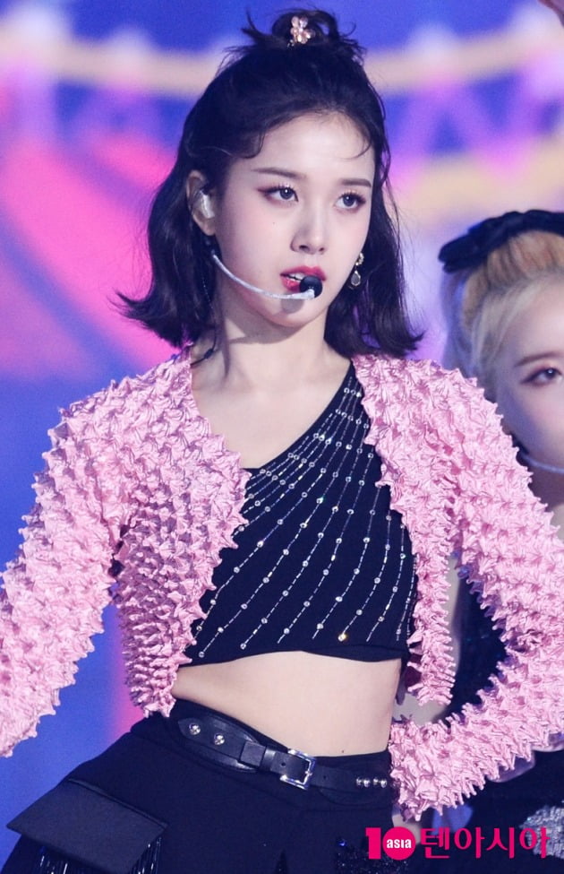 [TEN 포토] 스테이씨 재이 '심쿵 눈빛'