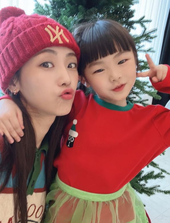 문희준♥소율 딸 희율, 당장 아이돌 해도 되겠네…훌쩍 큰 잼잼이 [TEN★]