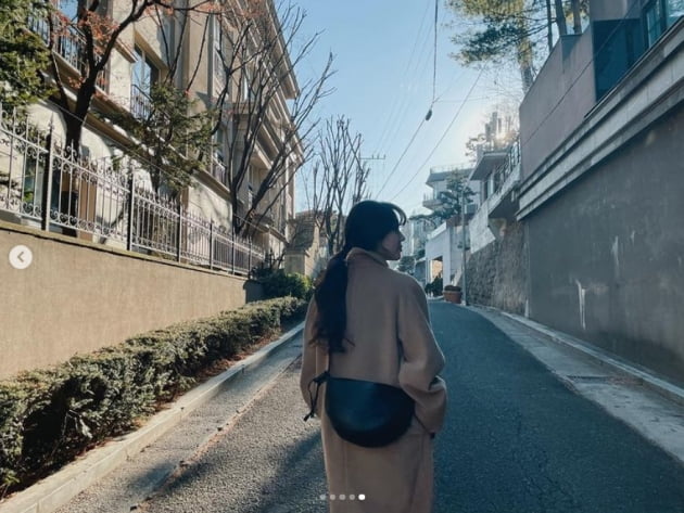 정려원, 최강한파에 포기못하는 코트...역시 패셔니스타[TEN★]