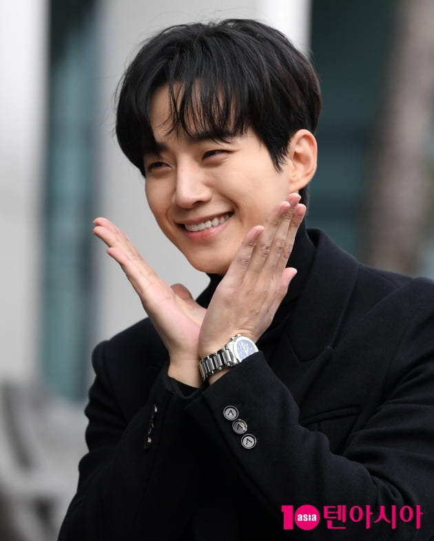 [TEN 포토] 이준호 '만찢남의 꽃미소'