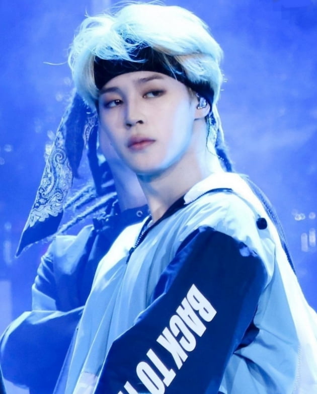 방탄소년단 지민 25주년 서태지콘 '흰수트 걔'→'19번 걔' 소환...동일인 맞아?