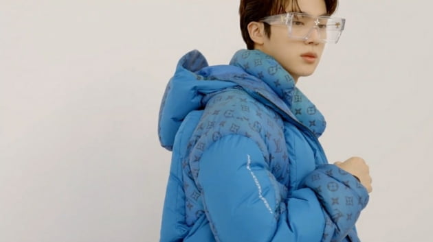 방탄소년단 진, L사 명품도 가리지 못한 명품美