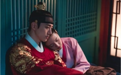 '옷소매' 이준호♥이세영, '정조-의빈' 新 모델 됐다