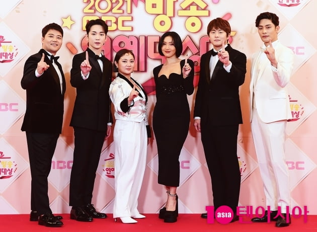 [TEN 포토] 나 혼자 산다 화려한 자태