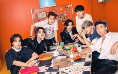 [공식] 방탄소년단·콜드플레이 'My Universe' 빌보드 '핫 100' 13주 연속 차트인