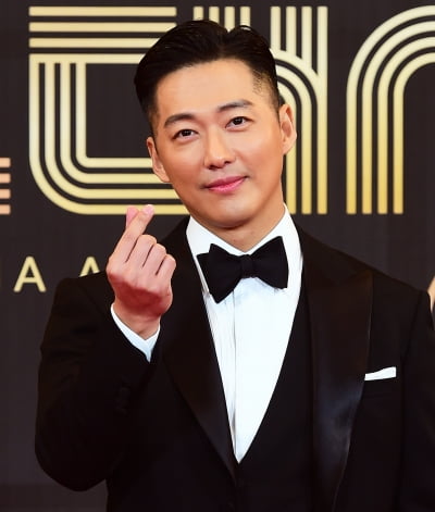 [TEN 포토] 남궁민 '여유가 넘치는 대상후보'