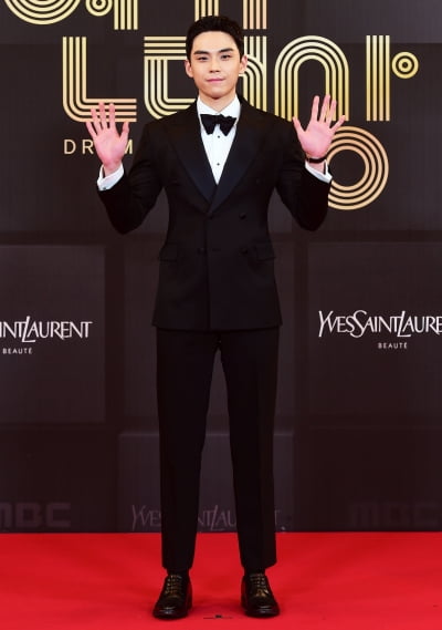 [TEN 포토] 김도훈 '반갑습니다'