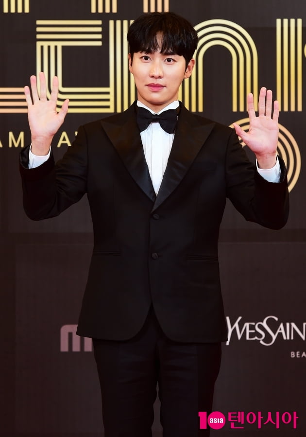 [TEN 포토] 권하운 '연기대상 왔어요'