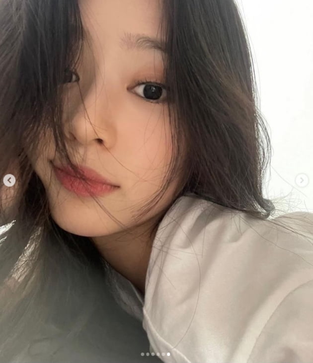 김민주, 눈에 빛나는 별...클로즈업을 부르는 세젤예[TEN★]