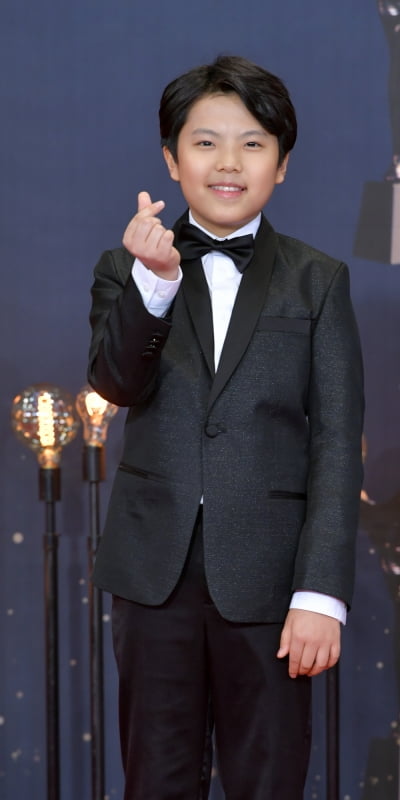 [TEN 포토] 조이현 '하트 드려요'(KBS 연기대상)