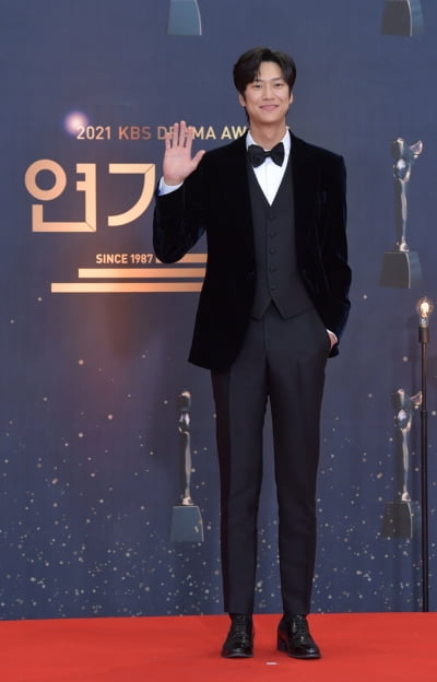 [TEN 포토] 나인우 '여유 넘치는 미소' (KBS 연기대상)