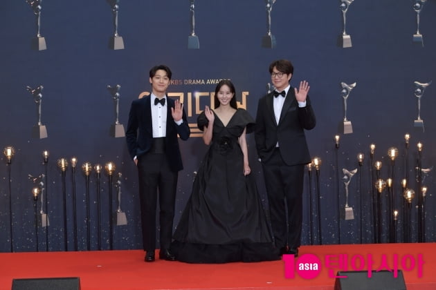 [TEN 포토] 이도현-김소현-성시경 '올블랙으로 통일' (KBS 연기대상)
