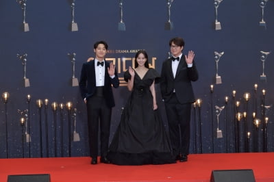 [TEN 포토] 이도현-김소현-성시경 '올블랙으로 통일' (KBS 연기대상)
