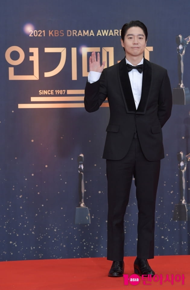 [TEN 포토] 경성환 '멋진 매력남 ' (KBS 연기대상)