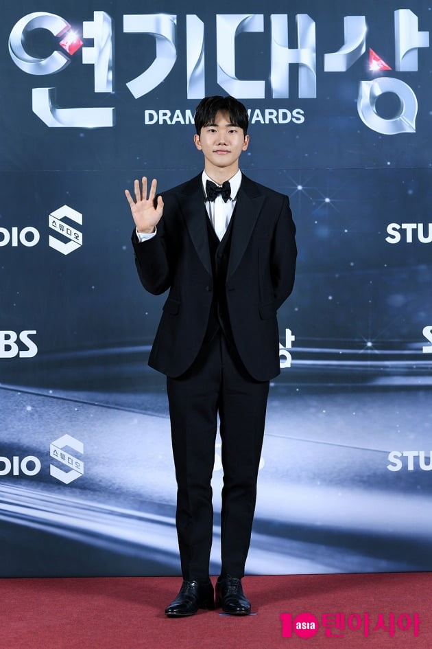 [TEN 포토] 안지호 'sbs 연기대상 왔어요'