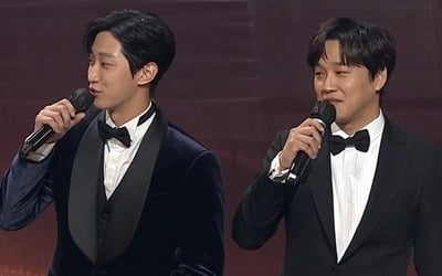 차태현, 진영과 베스트 커플상 "6년 전 김수현과 받았는데...내게 왜?"[KBS 연기대상]