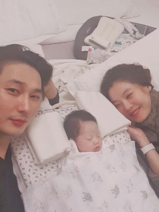 (사진=윤소이 SNS)