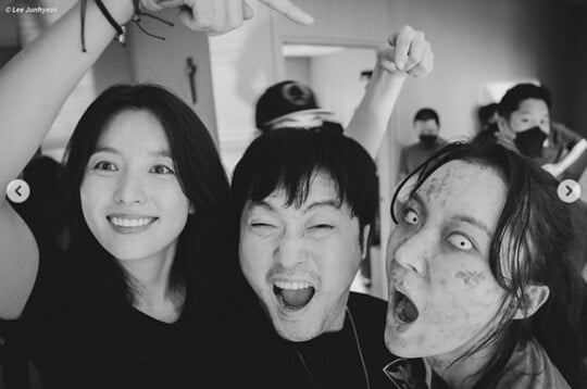 (사진=한효주 SNS)