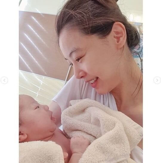 (사진=윤소이 SNS)