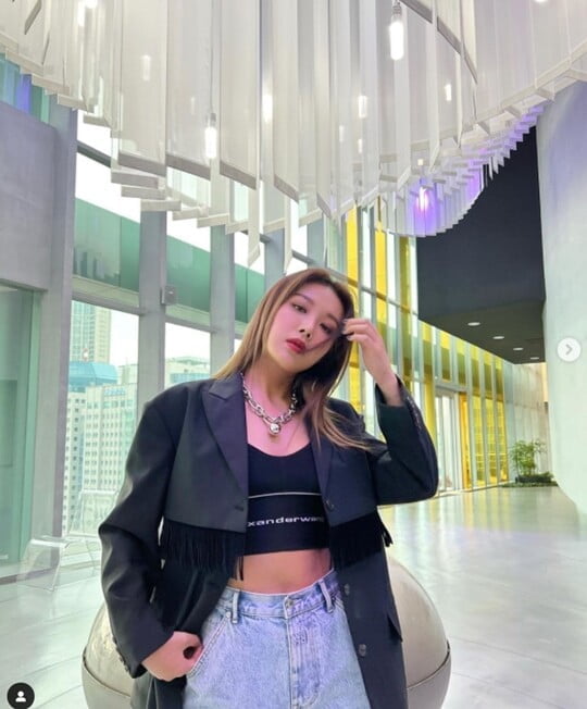 (사진=유빈 SNS)