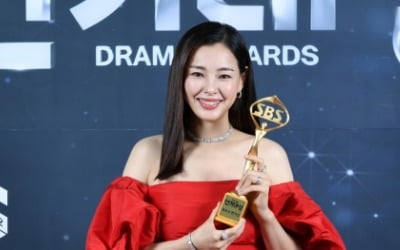 '결혼' 이하늬, 새댁 눈에도 귀엽나봐..."손담비♥이규혁, 예쁘다" [TEN★]
