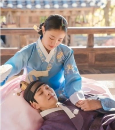 이준호♥이세영, 단꿈처럼 행복한 부부...러브스토리 결정체('옷소매')