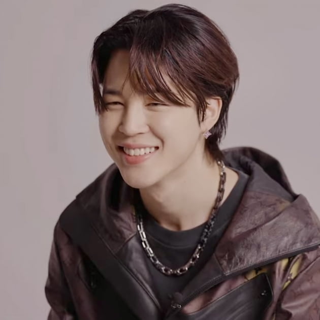 방탄소년단 지민, K팝 인기차트 17개월 연속 1위...일•주•월간도 역대 최고치