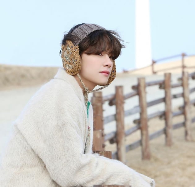 방탄소년단 뷔, OST ‘Christmas Tree’ 글로벌 음원 플랫폼 샤잠재팬 8일 연속 1위