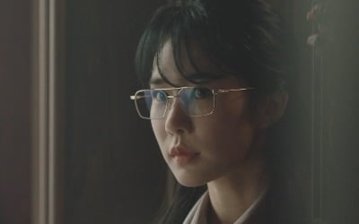 '설강화' 남한 정치인 내연녀 유인나, 긴첩이었다