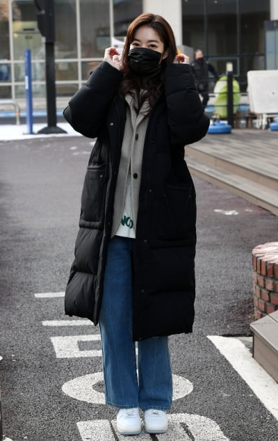 [TEN 포토] 공소원 '편안한 출근길 패션'