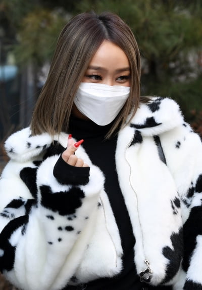 [TEN 포토] 효린 '하트마저 이쁨'